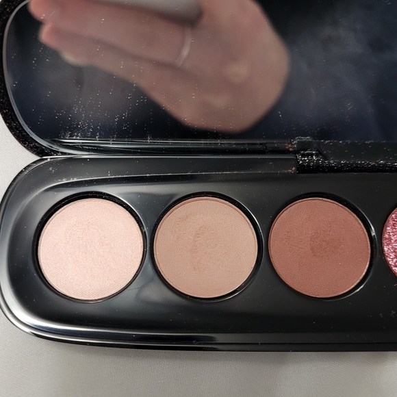 Marc Jacobs eyeshadow pallette - Picture 6 of 7